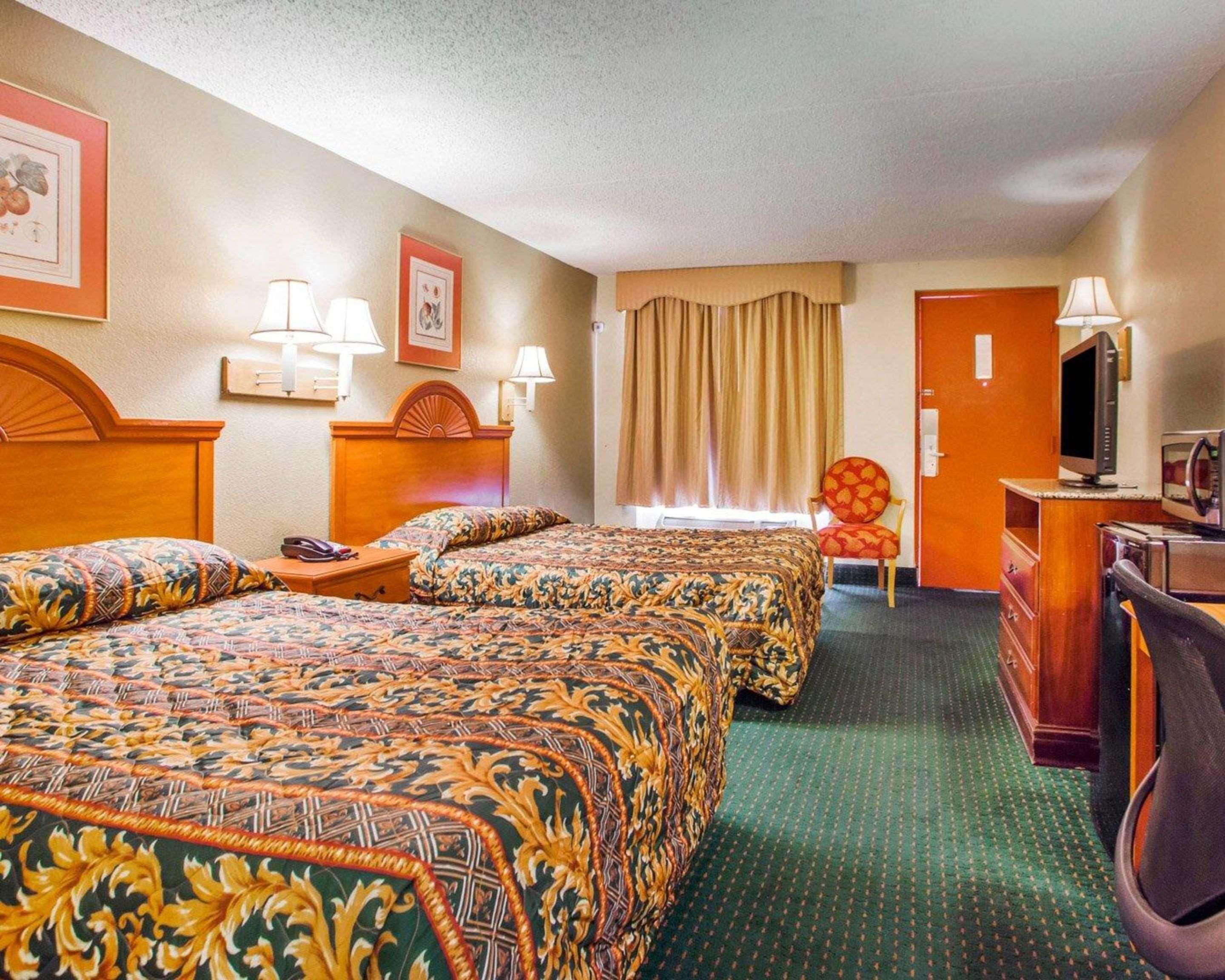 Rodeway Inn Mount Laurel Hwy 73 מראה חיצוני תמונה