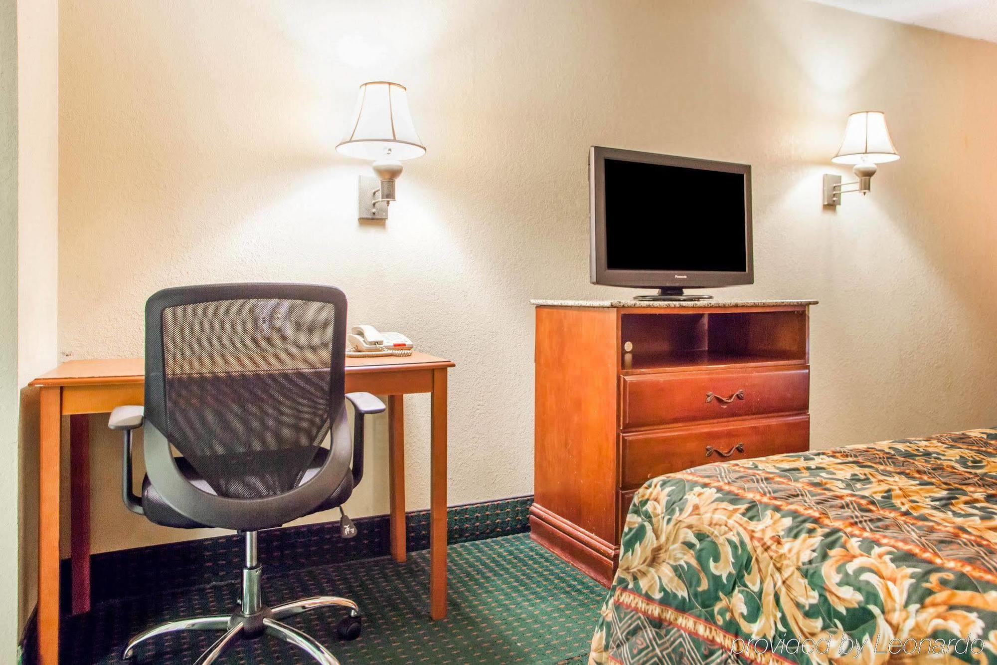 Rodeway Inn Mount Laurel Hwy 73 מראה חיצוני תמונה